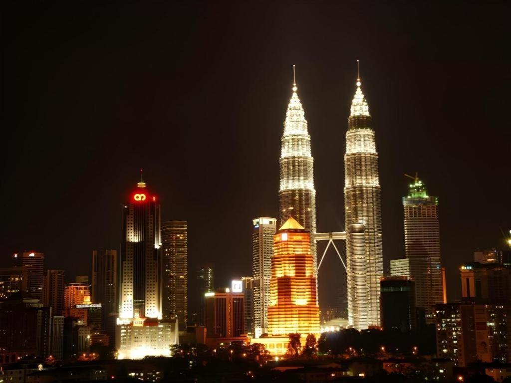Kuala Lumpur International Hotel Exterior photo